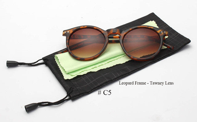Gafas de sol con estampado animal