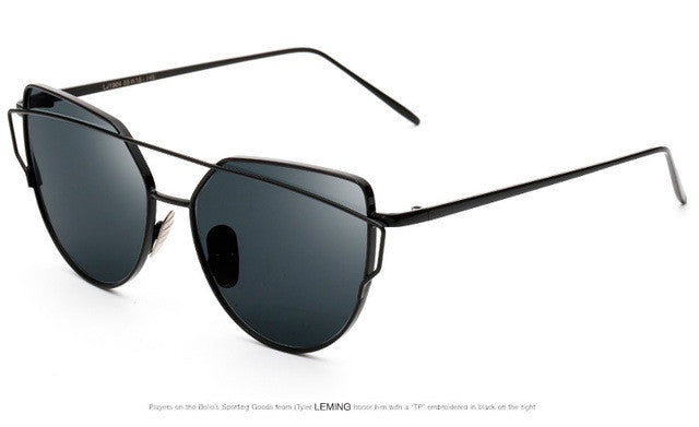 Sonnenbrille mit verspiegelten Gläsern von Twin Beam